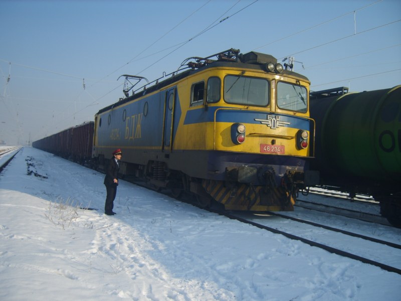 46234